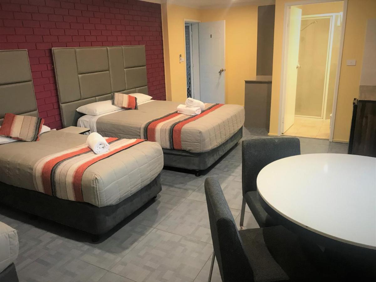 Toukley Motor Inn エクステリア 写真