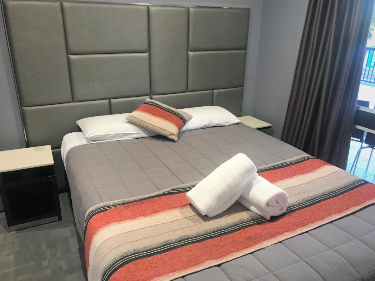 Toukley Motor Inn エクステリア 写真