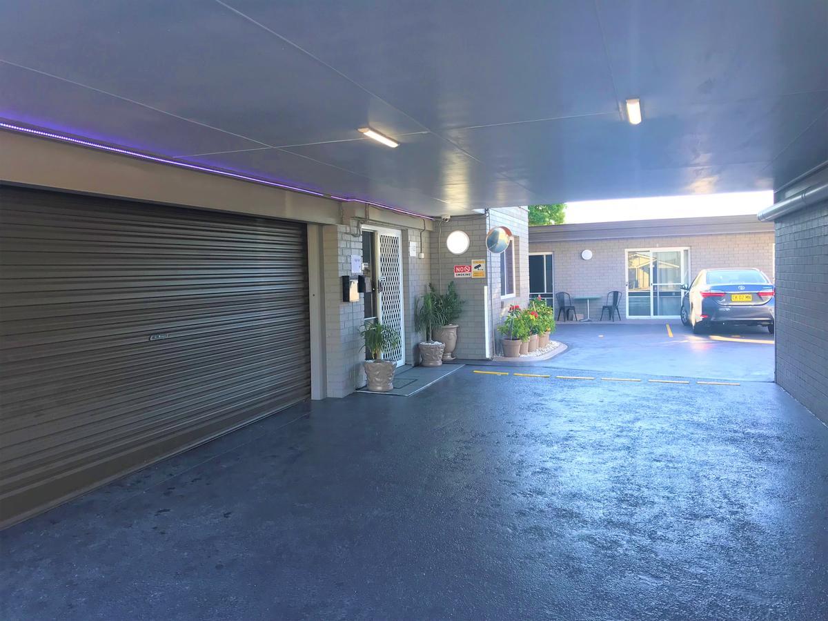 Toukley Motor Inn エクステリア 写真