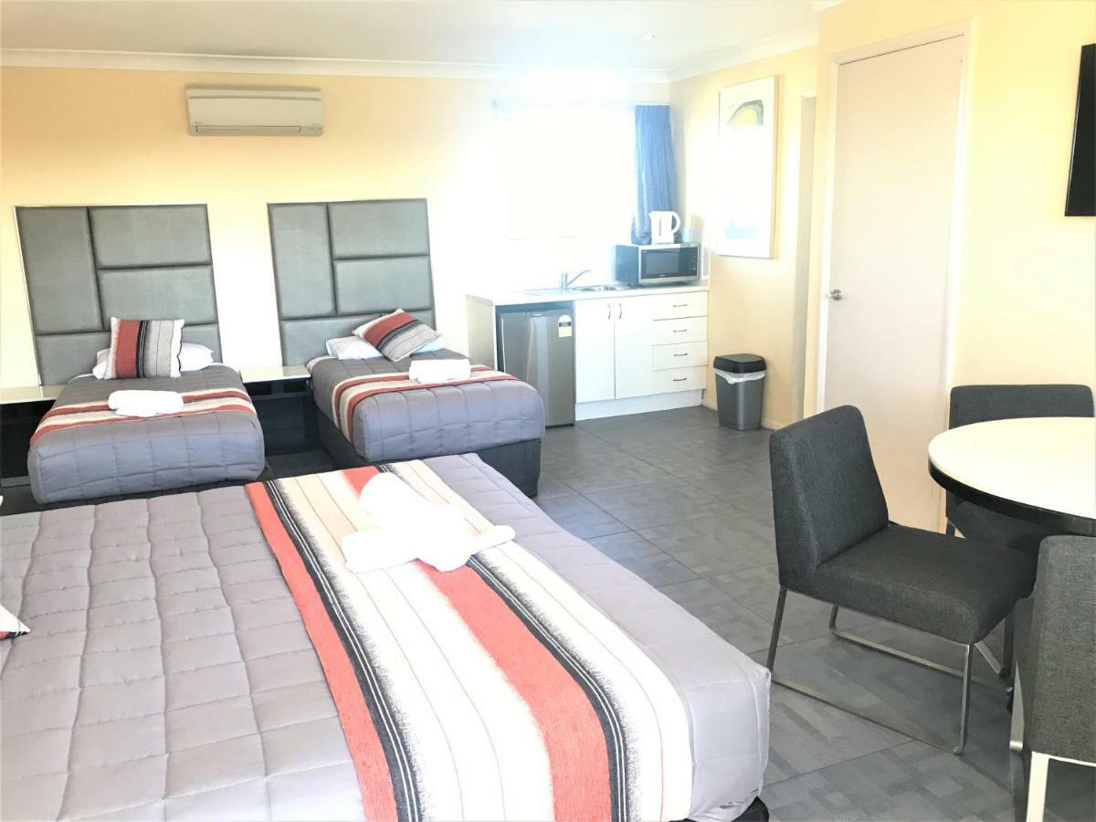 Toukley Motor Inn エクステリア 写真